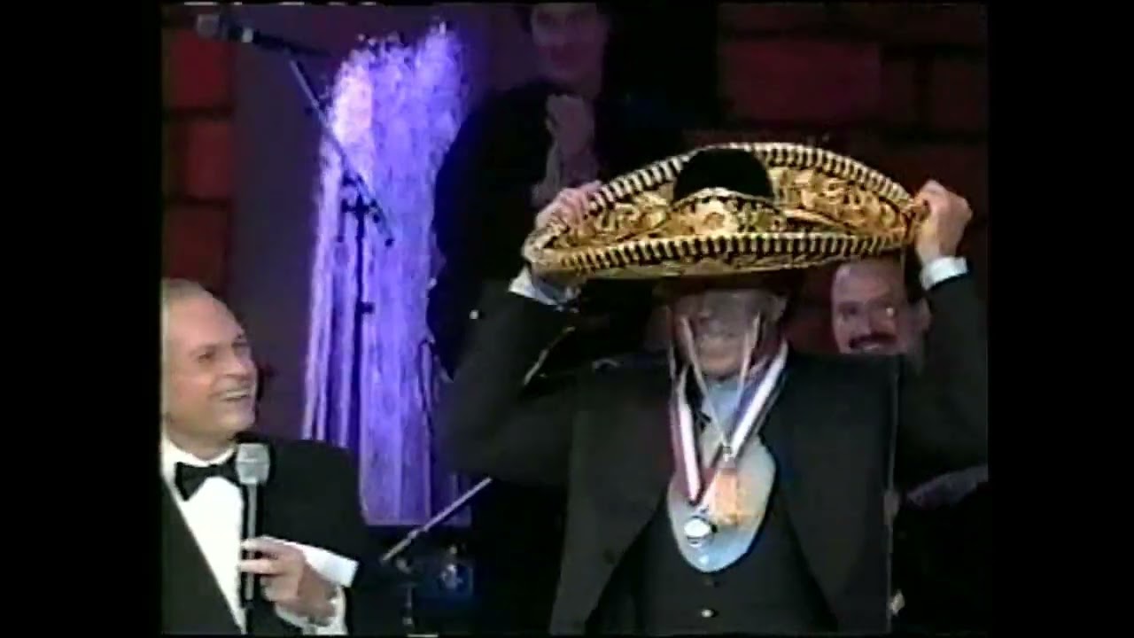 Julio Iglesias de mariachi con Raul velazco 🇲🇽