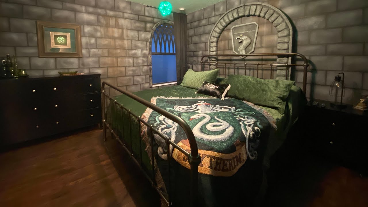 We Stayed at the Harry Potter House! Wizards Way Airbnb