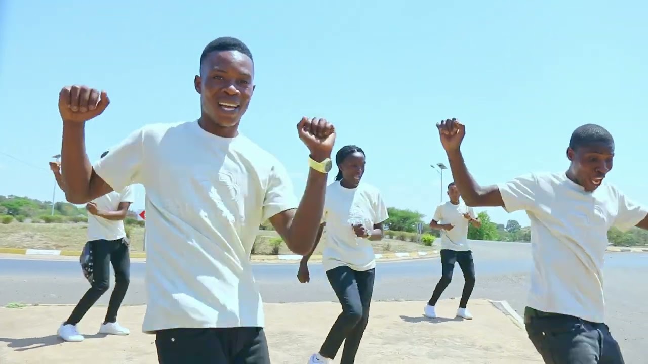 (NAMSHUKURU MUNGU) Young safisha Official video#NamshukuruMungu#Youngsafishatz#gospelmusictz