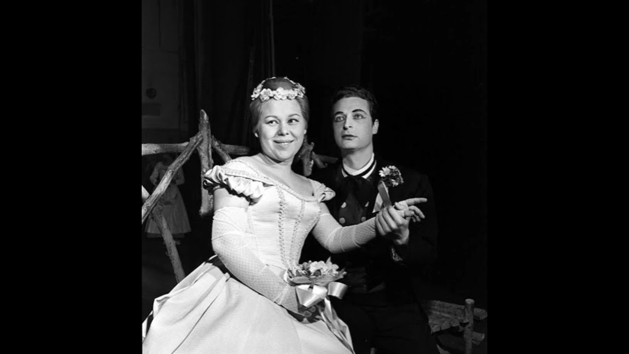 Bellini - La Sonnambula - Prendi, l'anel ti dono - Alfredo Kraus, Renata Scotto (La Fenice, 1961)