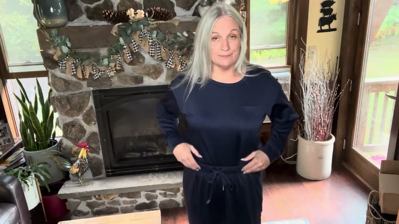 Comfortable Lounge Wear Set - great for Travel! 