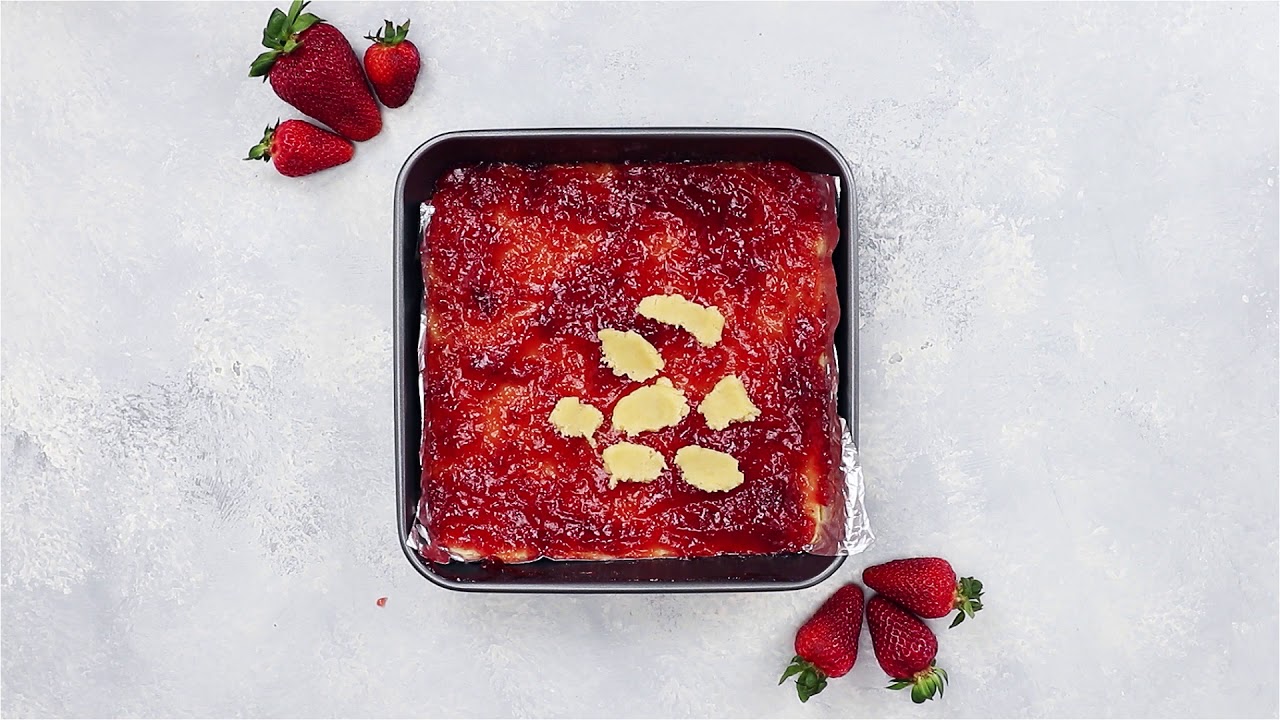 STRAWBERRY SHORTBREAD BARS