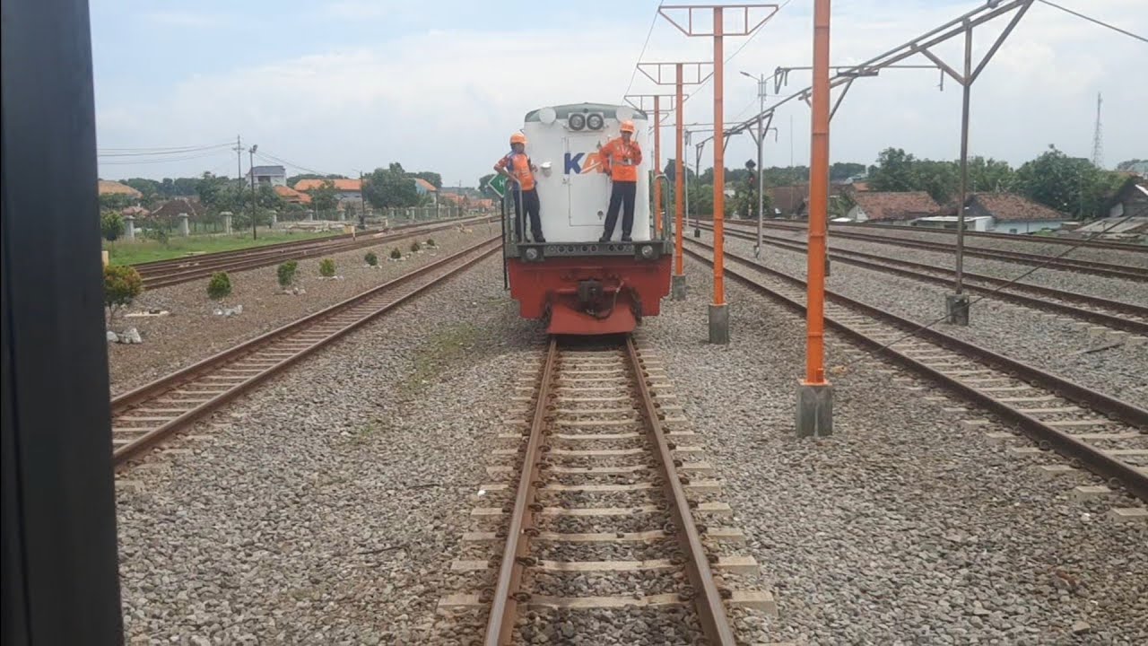 KA 403 Commuter Line Dhoho penataran Part 2