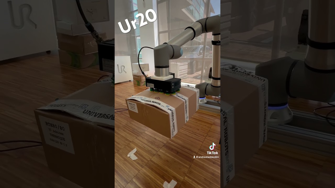Cobot UR20 top payload
