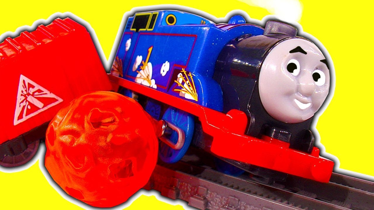 Thomas The Tank Trackmaster Volcano Drop & Lava Falls Train Crashes & Race