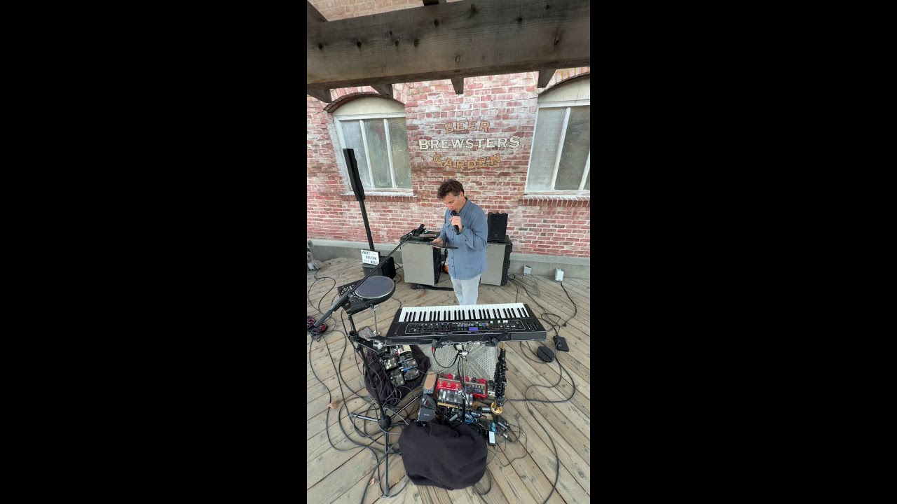 Live looping is the magic trick #livelooping