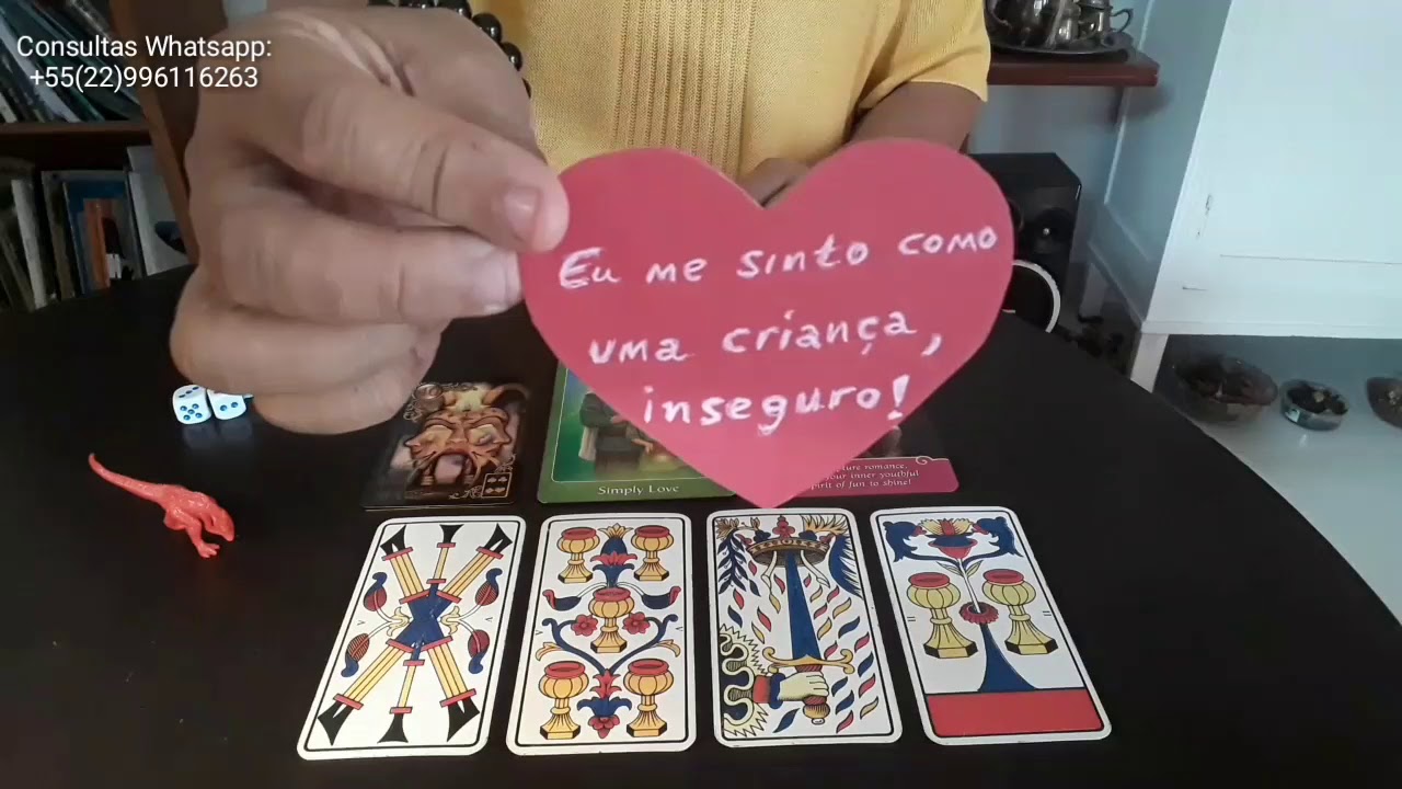 Tarot Interativo:  Sem contato -  Por que ele/a está em silêncio  ?