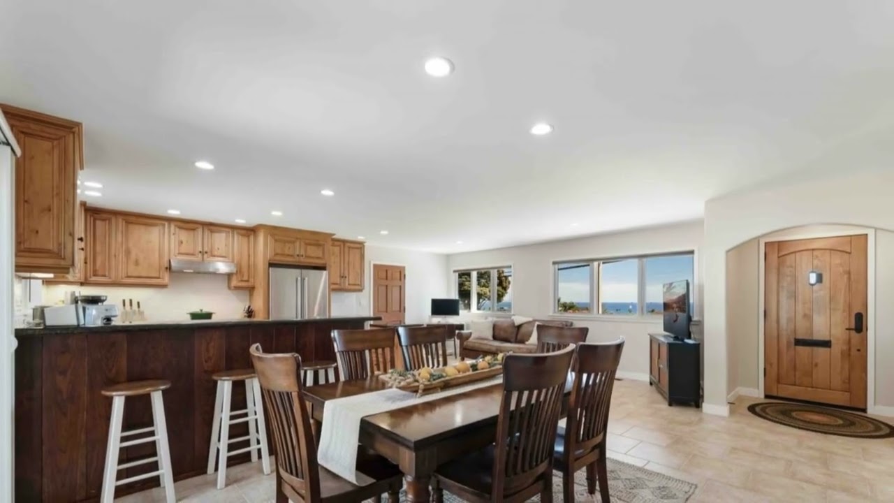 Impeccably Renovated Ocean View Mesa Residence