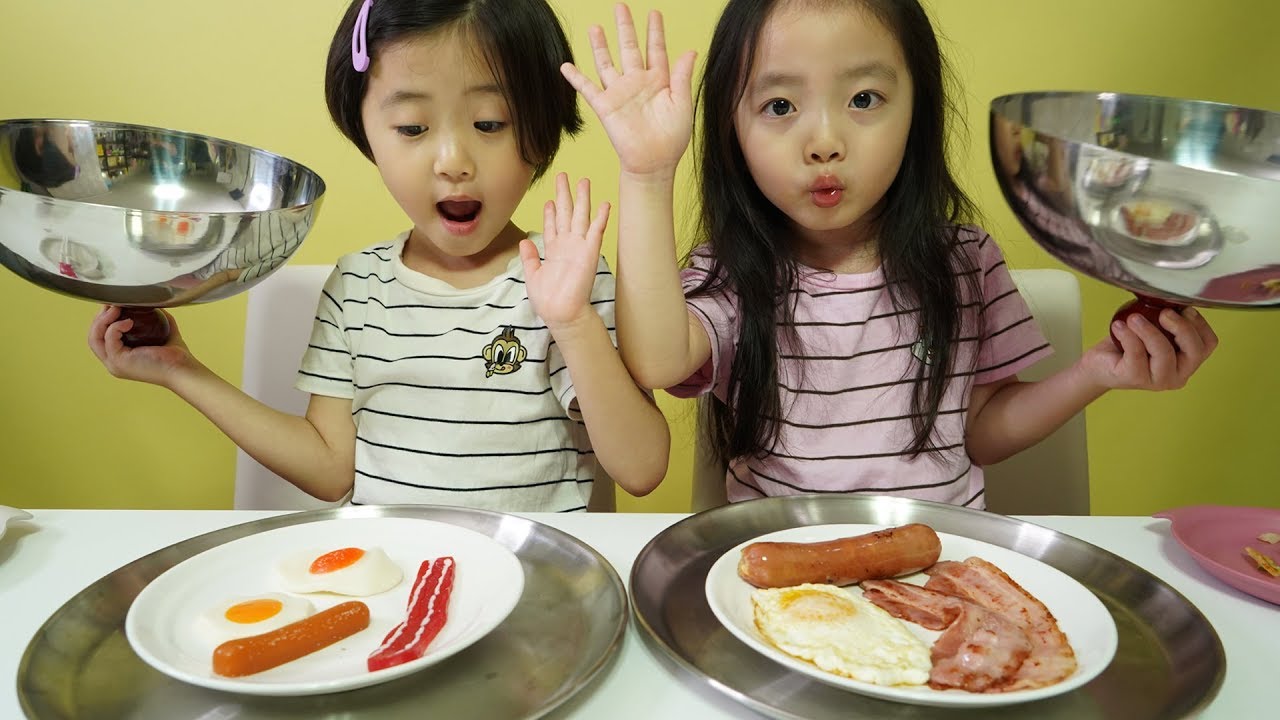 진짜 젤리 VS 진짜 음식의 대결~! 젤리 복불복~ 누가 승자일까요옹?? Real Jelly vs Real food match. Who's the winner?[뚜아뚜지TV]