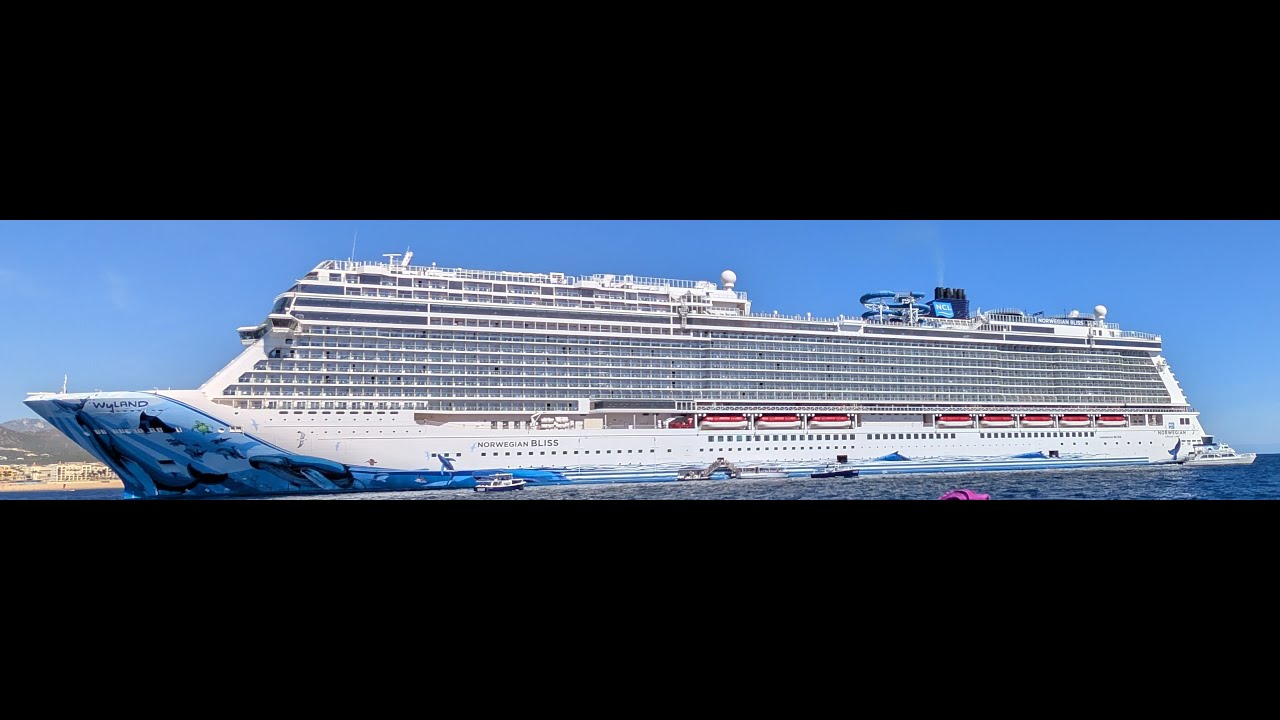 Norwegian Bliss Club room #11794
