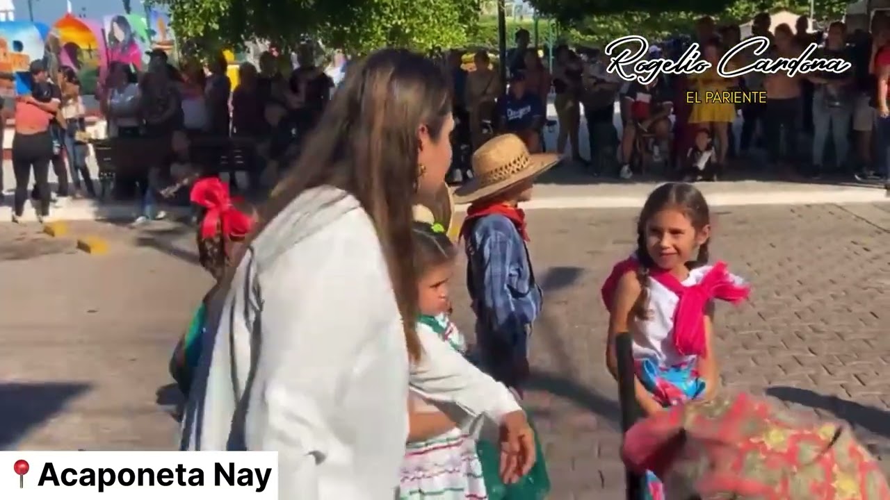 ACAPONETA NAYARIT : desfile cívico , deportivo y cultural con motivo del 20 de noviembre .
