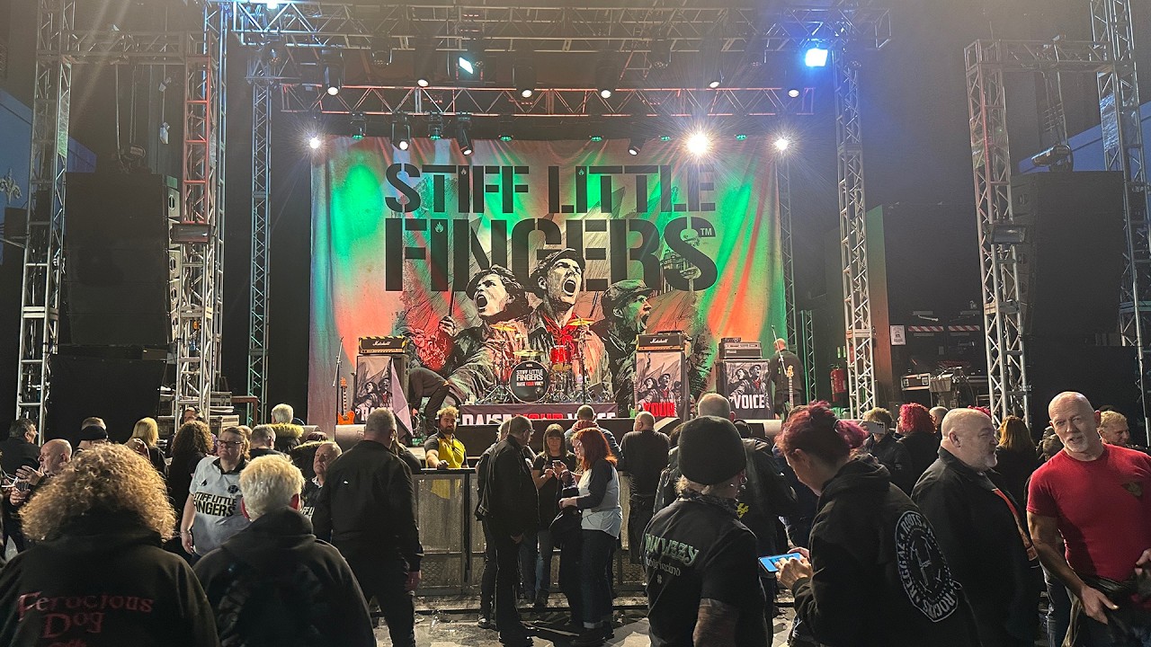 Stiff Little Fingers - At the Edge