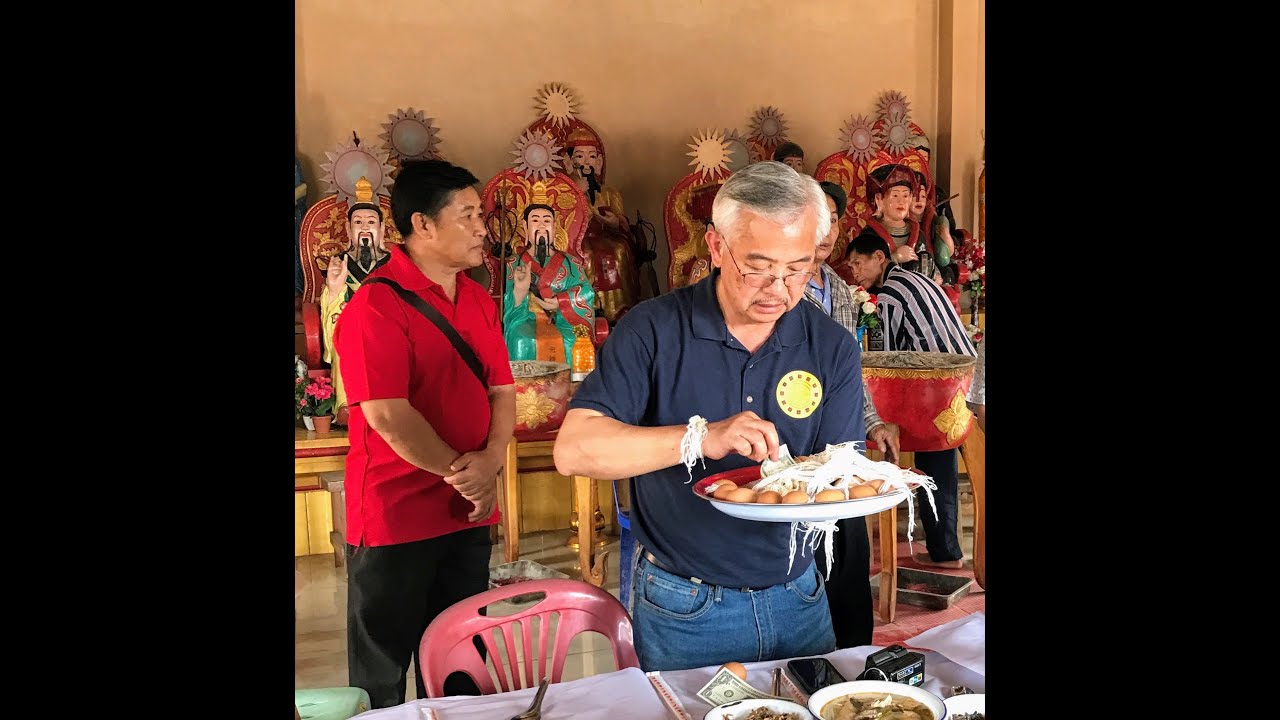 Iu Mien - Kouichoy and Chaylium's visit to Bienh Hungh Lingh Miuc  in Bokeo, Laos - Part 2