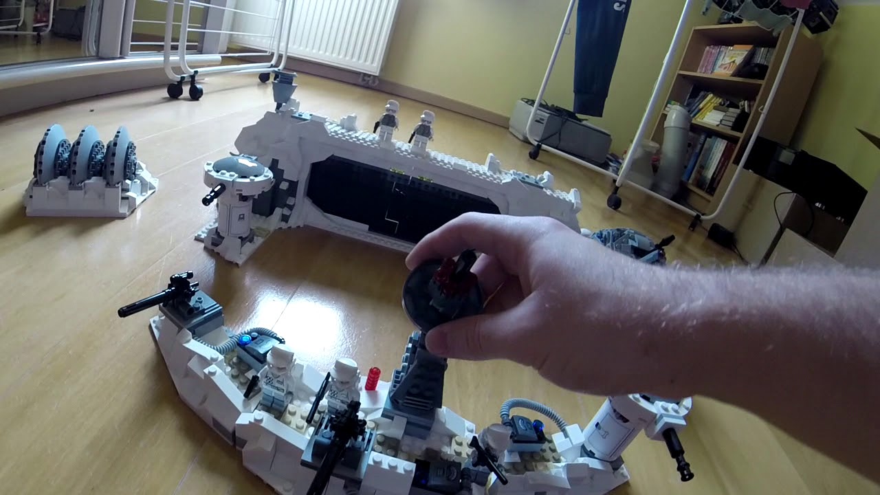 LEGO STAR WARS 75098 UCS ASSAULT ON HOTH SPEED BUILD