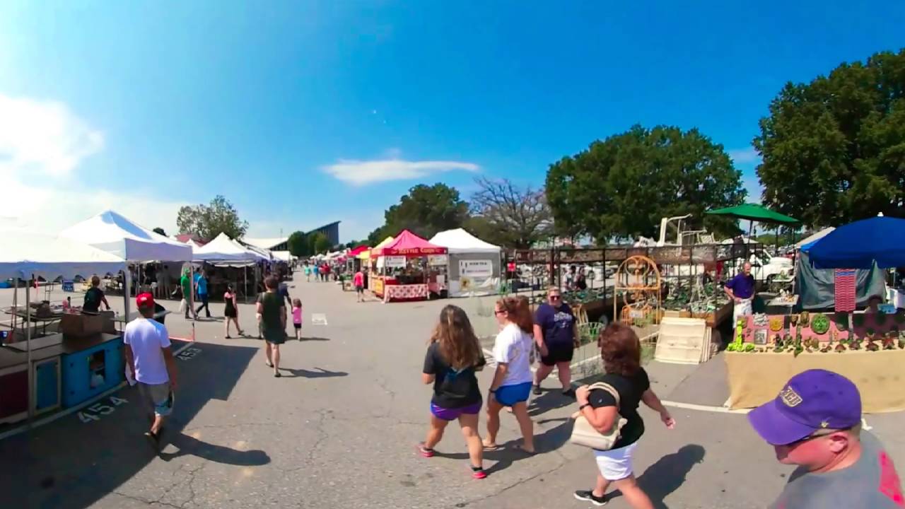 360 Degree view - What is a FLEA MARKET? Virtual Reality 4K