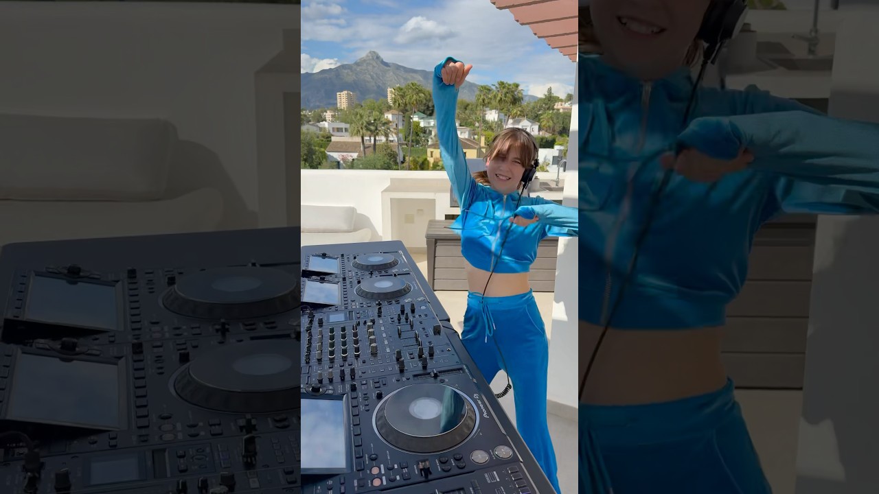 DJ GABI - GIVE ME SOME TECHNO 🎶🎧🔊 #musicproducer #djproducer #techno #dj