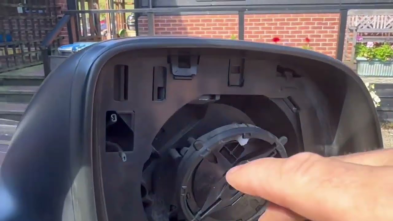 How to fix broken VW T5 T6 Wingmirror