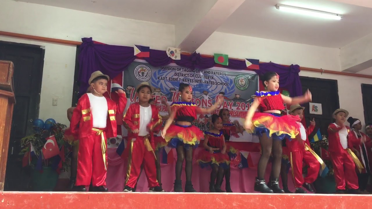 Mexican Traditional and Modern Dance by Grade 2 SSES | KERIS