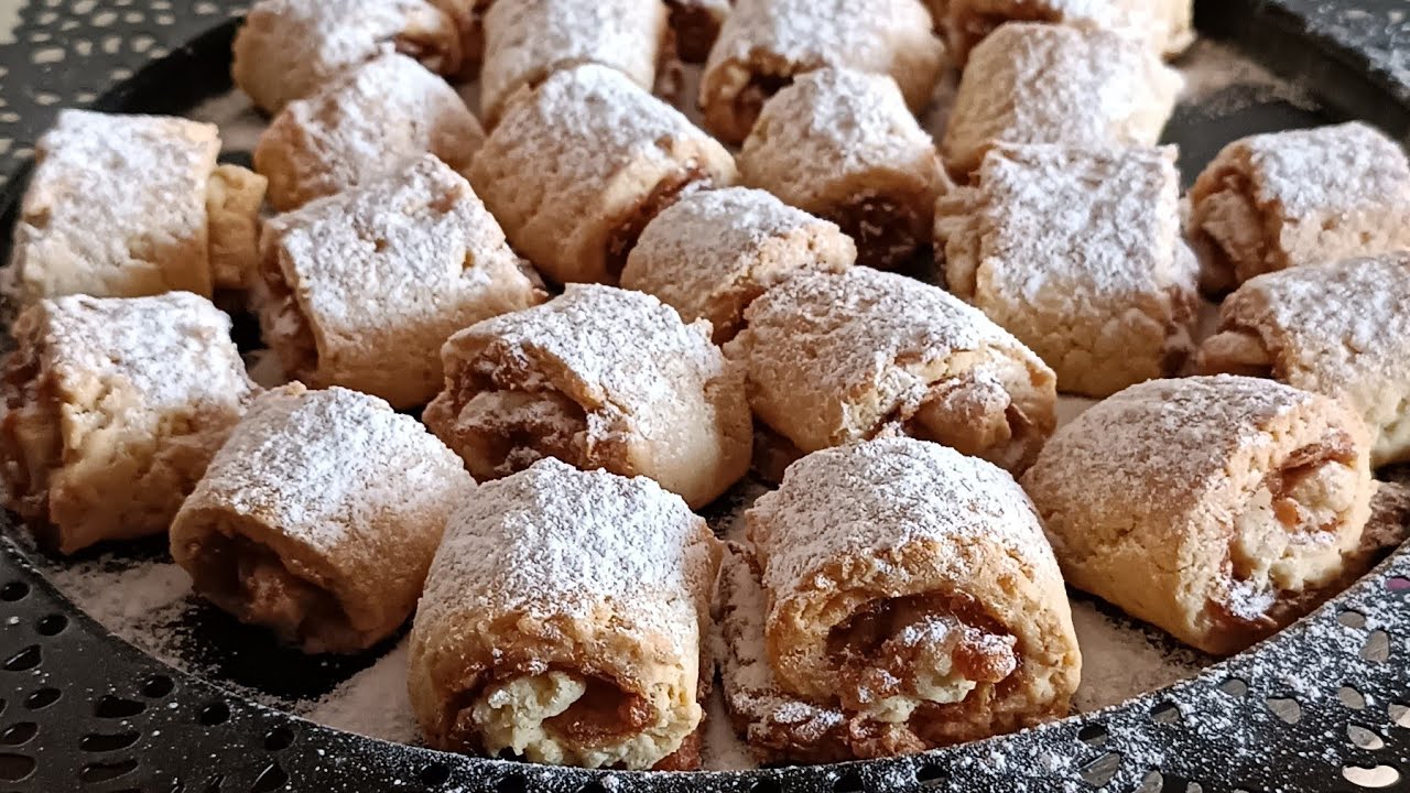 1 kaşık tereyağıyla ‼️tek tek uğraşmadan bir çırpıda yaptığım elmalı Rulo kurabiye 🍪