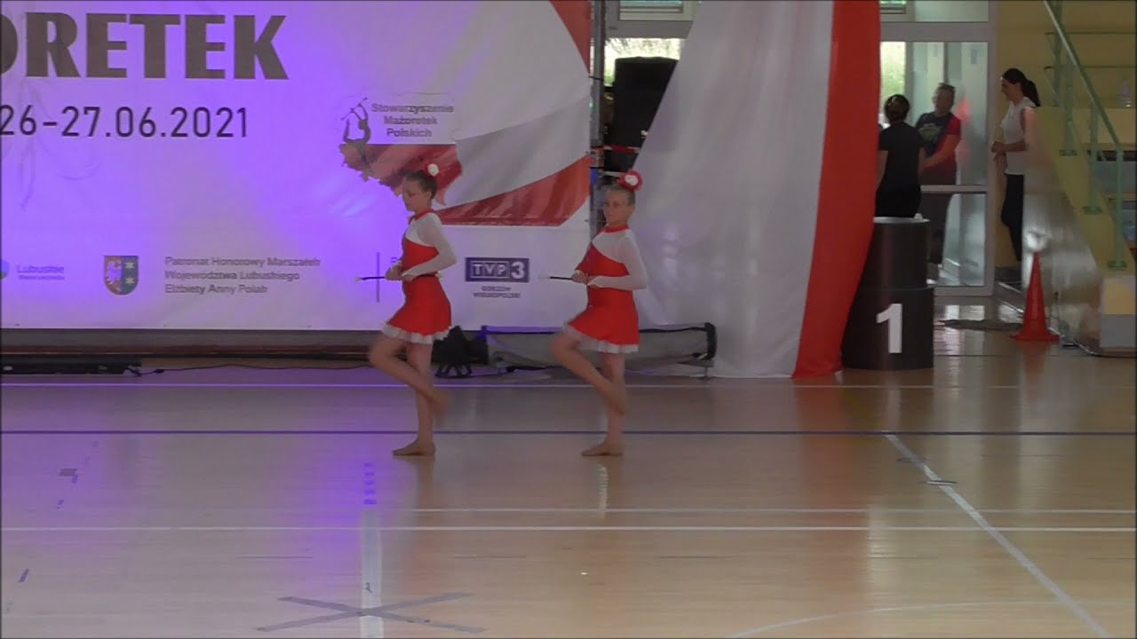 Słoneczka (Leśnica) - duo/trio baton kadetki Jagoda Maszestow i Blanka Jahn