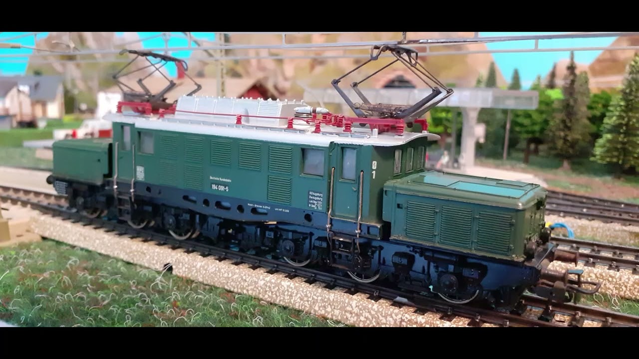 Märklin analog -Teil 31- Primex 3008 E44 und 3192 E32 Märklin 3022 E94 und Märklin 3049 E04