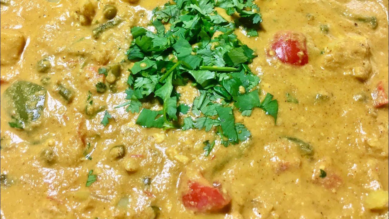 Navratan Korma - Delicious mixed vegetable curry #navratankorma