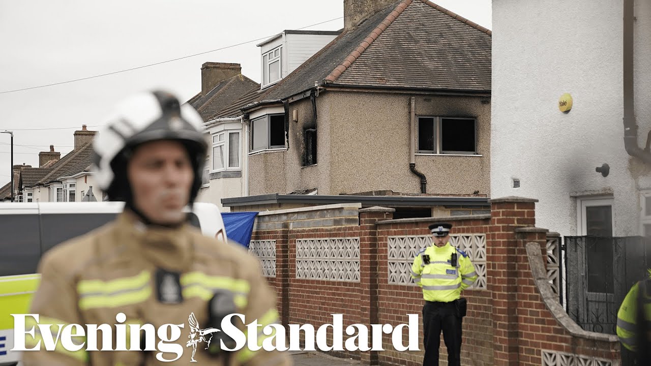 Bexleyheath Fire: Tributes left for two children and two women who died in house blaze