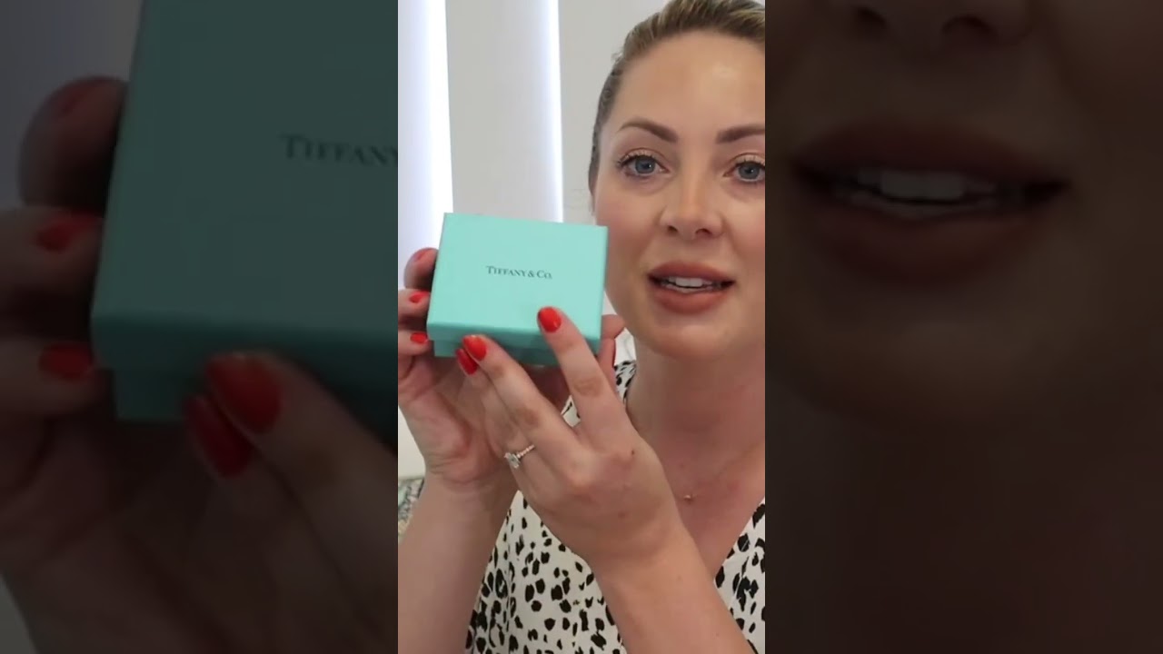 СМОТРИТЕ 👀 Что мне подарили на ДЕНЬ РОЖДЕНИЯ 🥳🎉 #billiexluxury #шорты #tiffanyandco Серьги Tiffan...