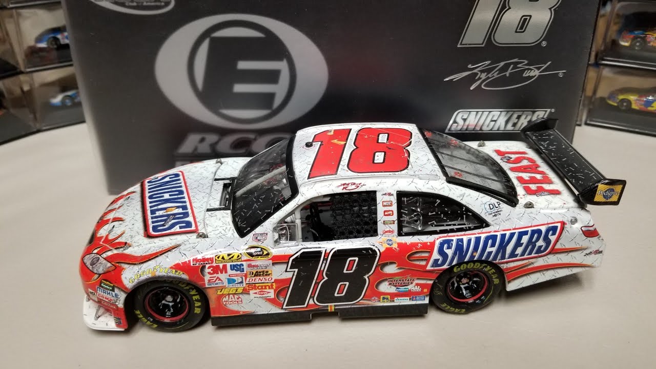NASCAR Diecast Review: 2008 Kyle Busch Atlanta Win Elite 1/24