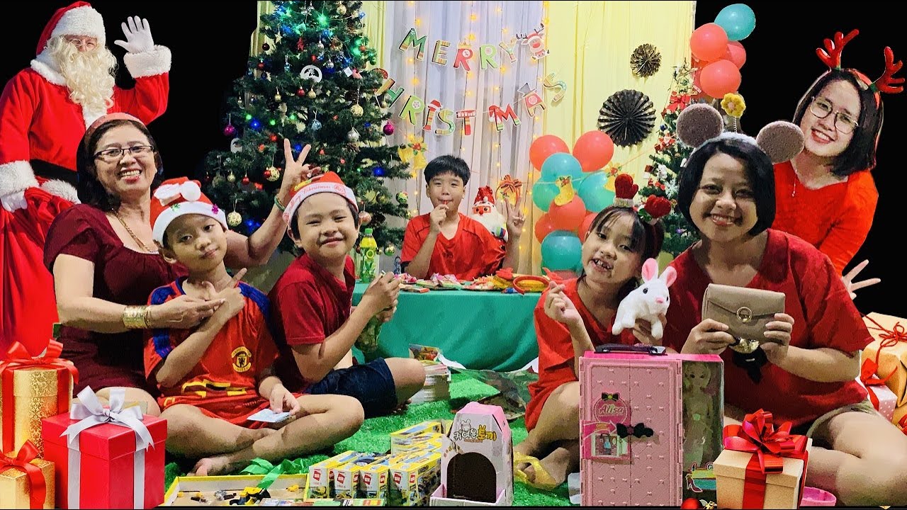 Tưng Bừng Noel Nhà Ngoại Bốn Anh Em Stin Dâu Nhận Quà Khủng (^_^)