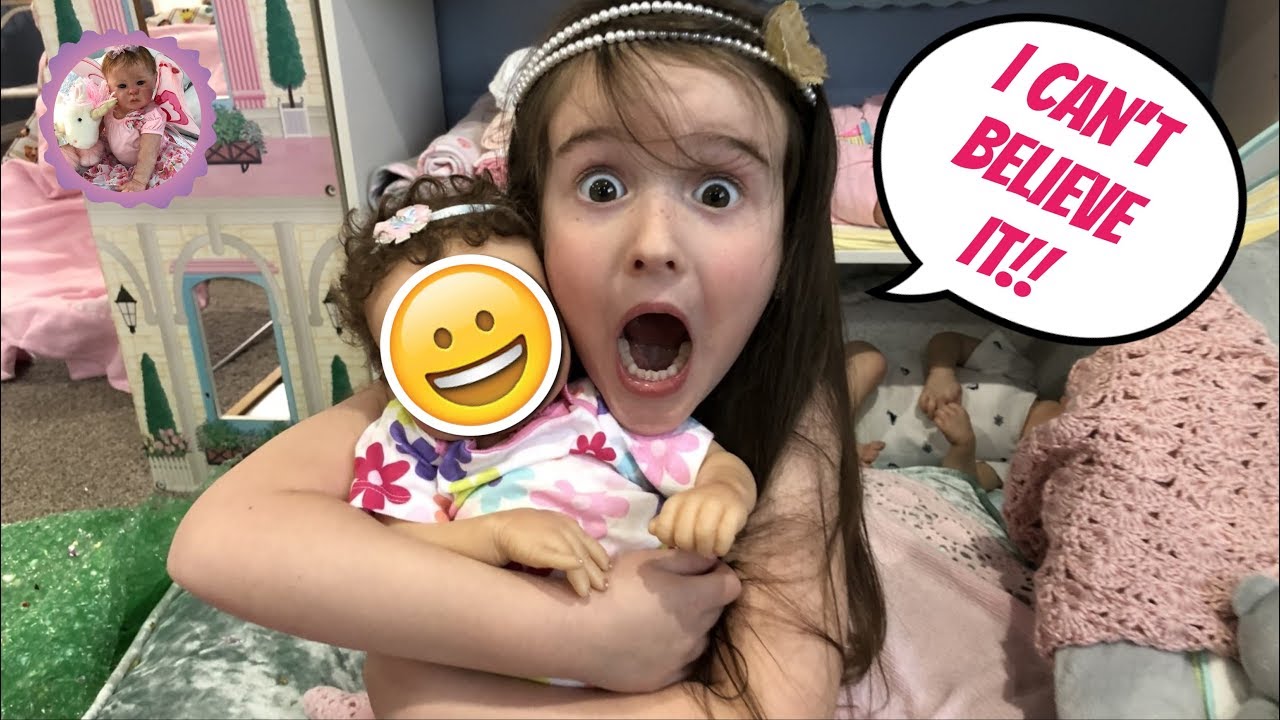 NO WAY!! WHO SENT US A REBORN?? A SURPRISE REBORN BOX OPENING (HAPPY MAIL)