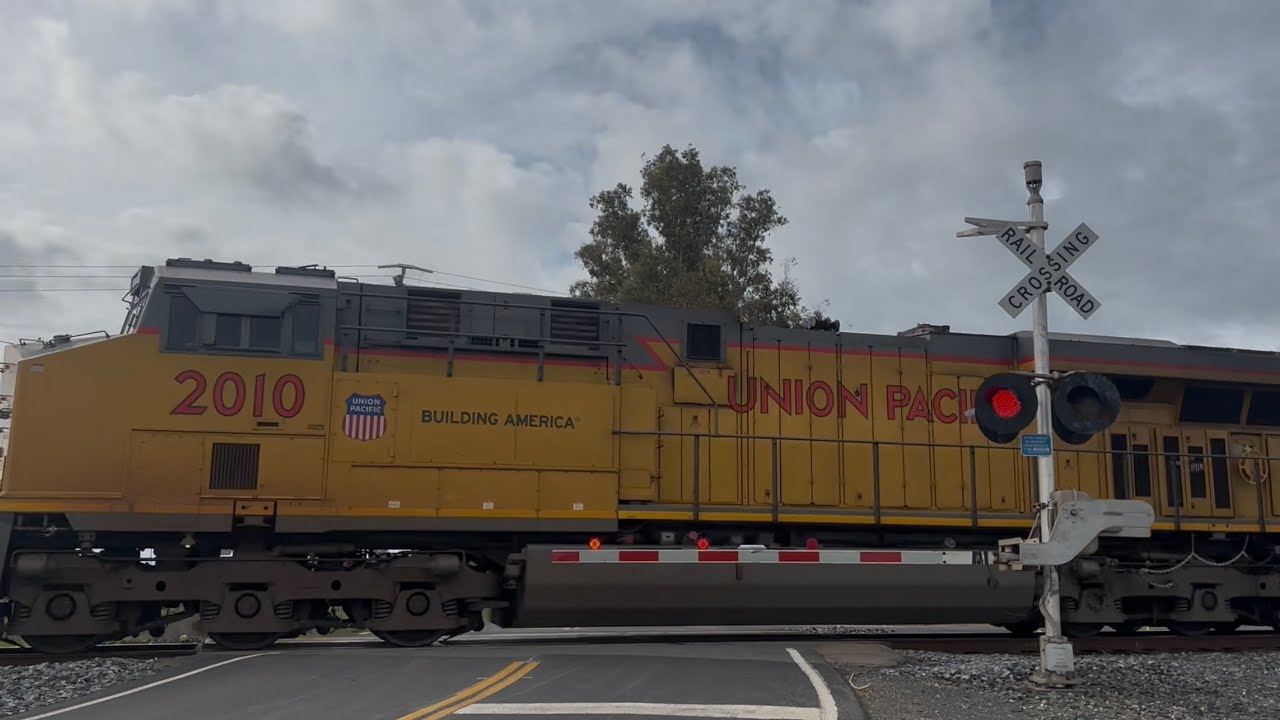 UP 6954 Z-Train Intermodal with Mid-DPUs South - E. Forest Lake Road Railroad Crossing, Acampo CA