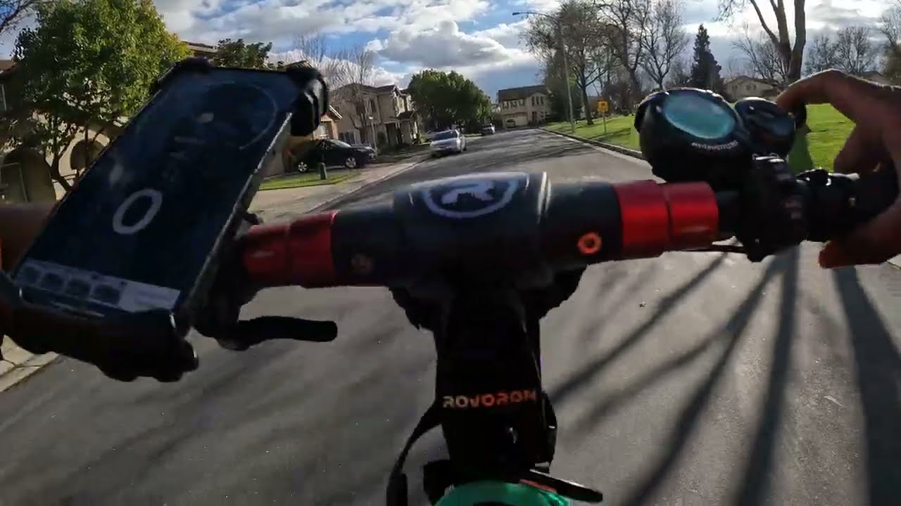 Rovoron Kullter luxury e scooter ride.