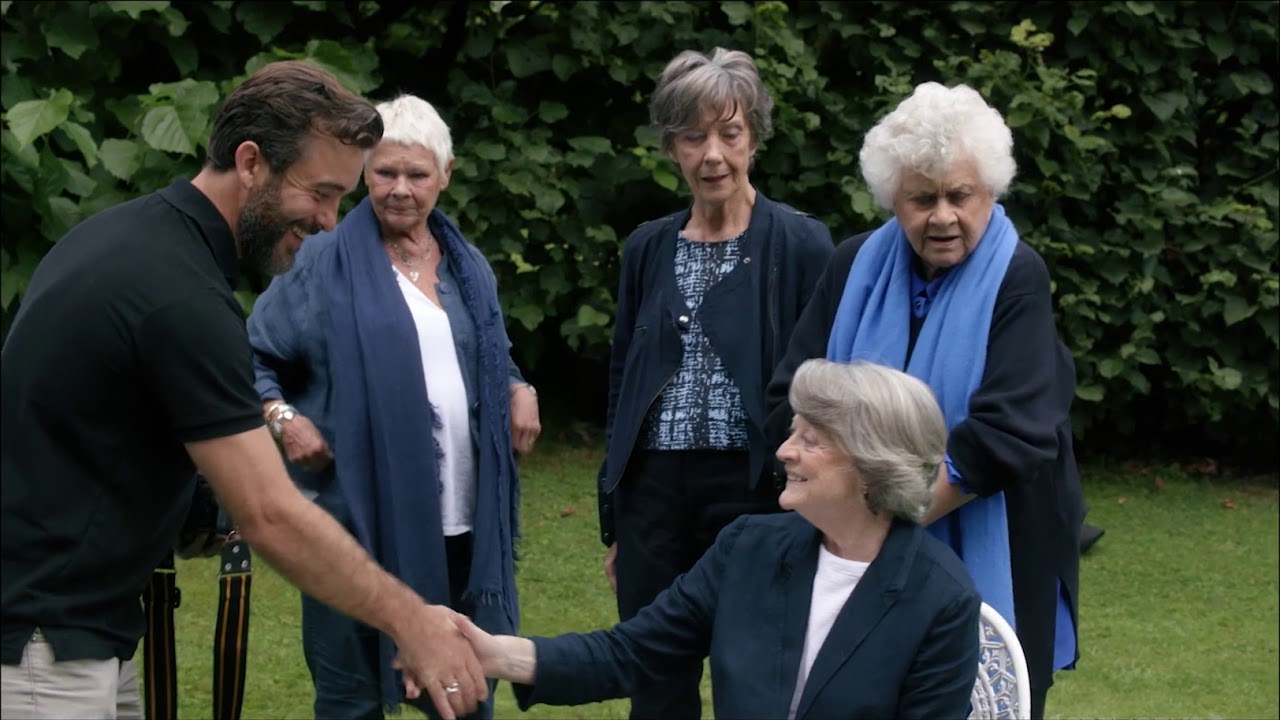 David Stratton Reviews: Tea With The Dames
