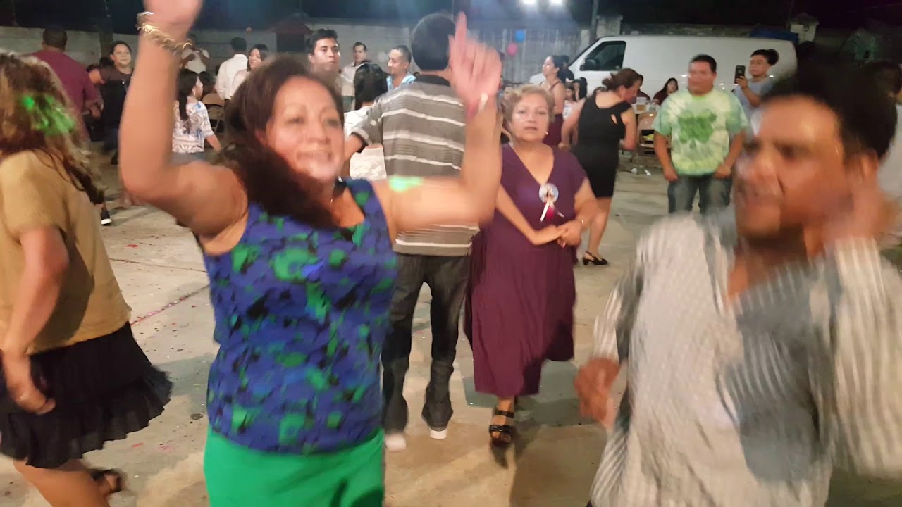 Maria Avila y Grupo Corazon de Cisne # 2