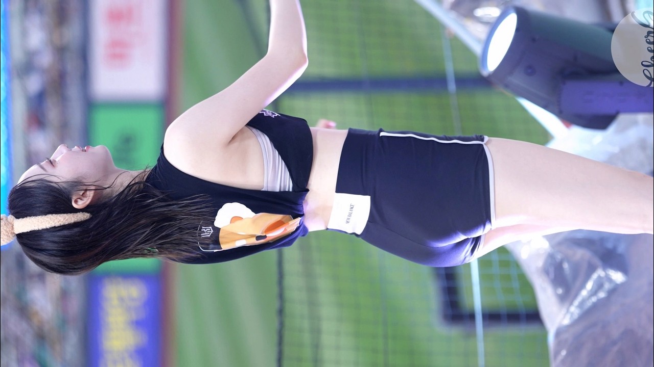 진짜 말이안되는 피부..ㄷㄷ 장유진 치어리더 직캠 Jang Yujin cheerleader KT위즈 240818 |4K