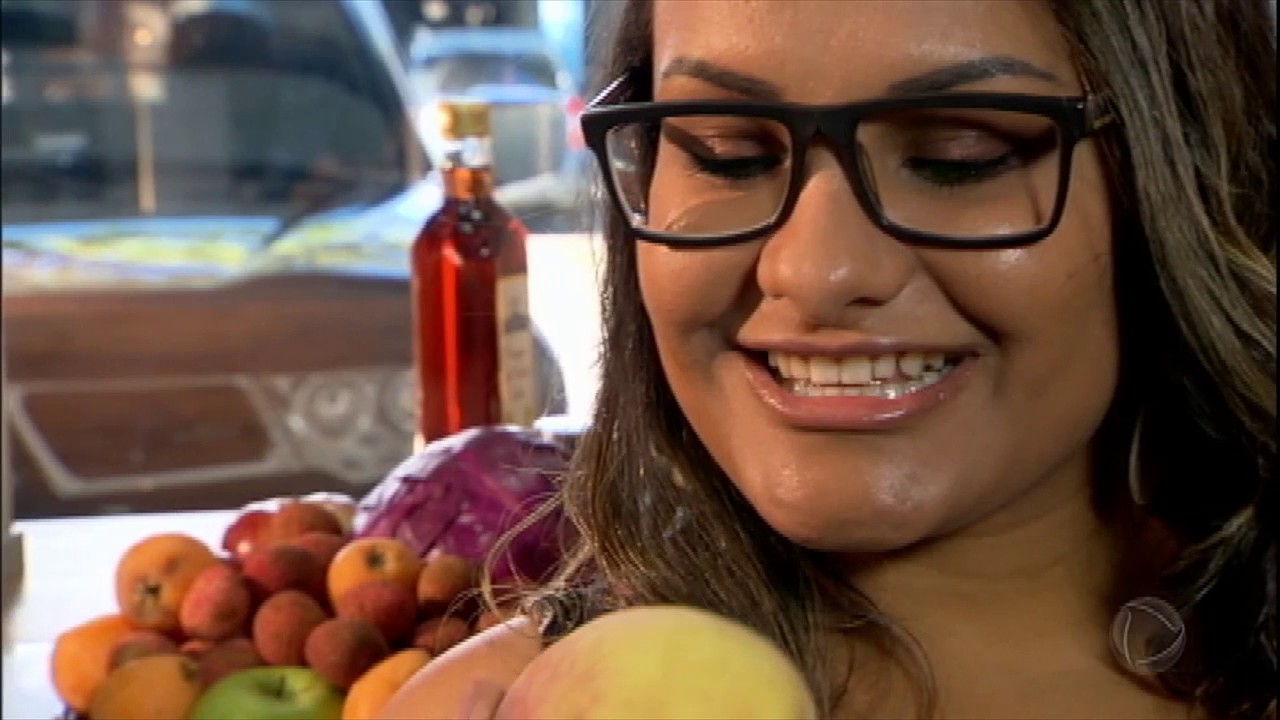Descubra os benefícios do pêssego no Mitos e Verdades da Alimentação