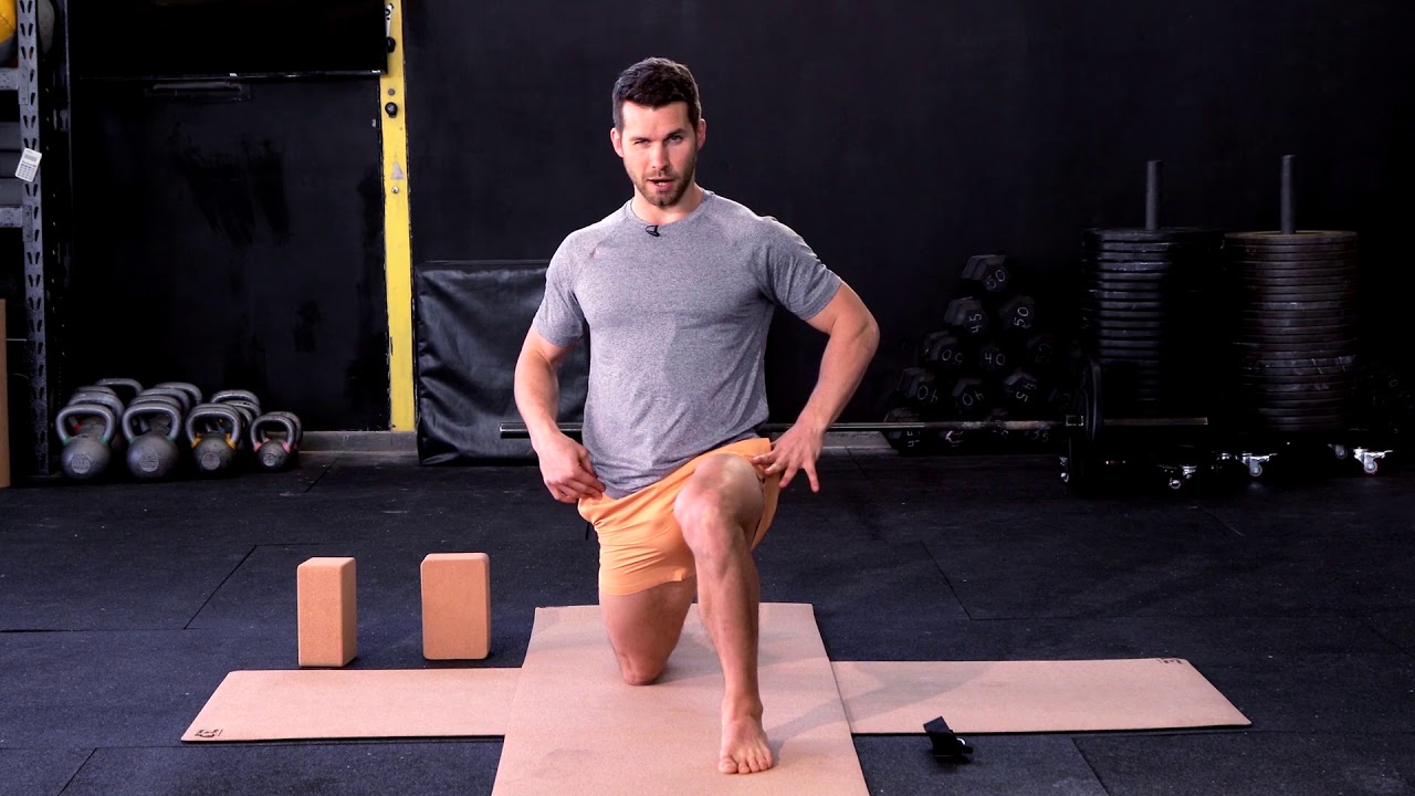 Beginners Yoga Pose Guide | Low Lunge For Inflexible Beginners | Learn How To Do Low Lunge Correctly
