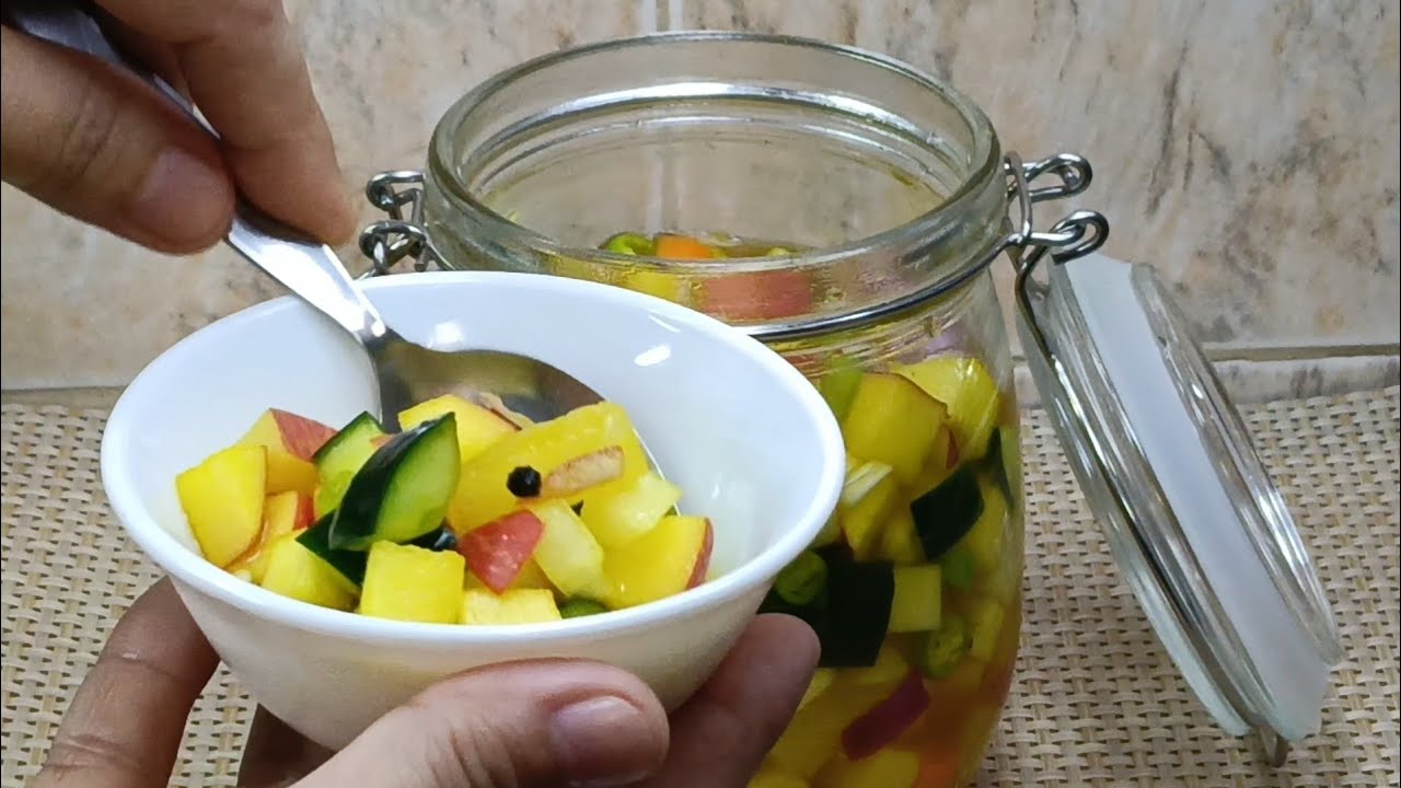 SIMPLE, EASY AND TASTY! HOW TO MAKE FRUIT AND VEGETABLE ATCHARA/PICKLES!