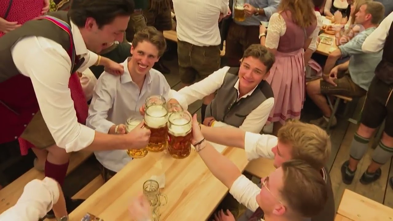 Top News - Birra m&euml; e shtrenjt&euml; se kurr&euml;...Nis Oktoberfest n&euml; Mynih, 15 euro nj&euml; krik&euml;ll