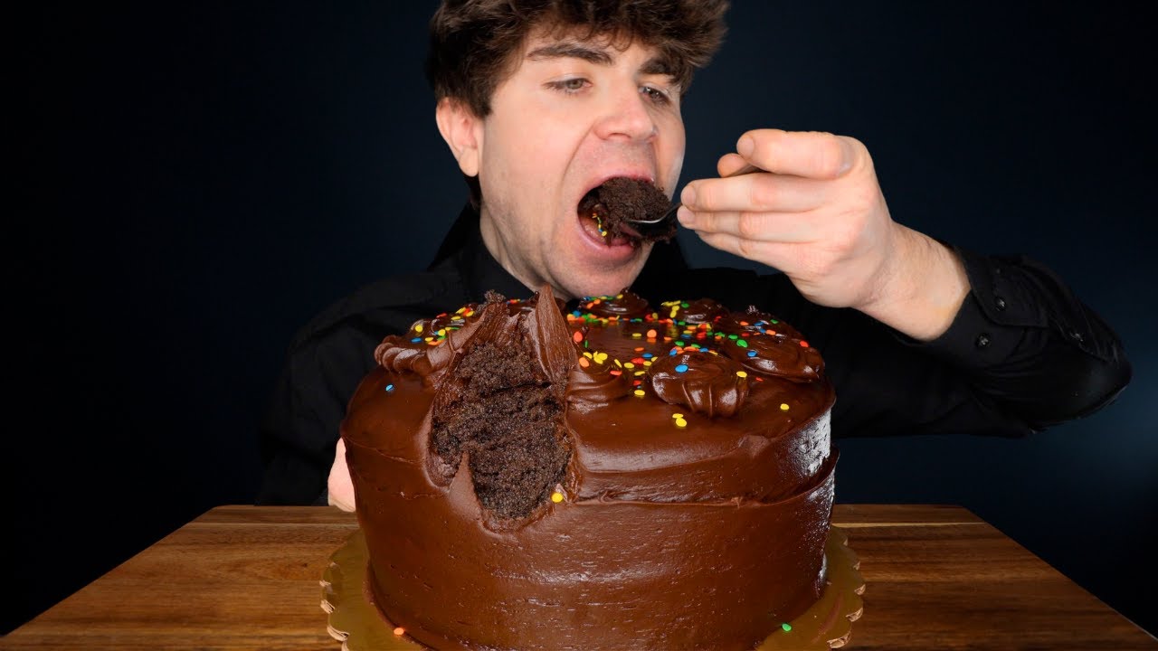 ASMR MUKBANG | CHOCOLATE CAKE | Dessert* (MUKBANG/ EATING SOUNDS)