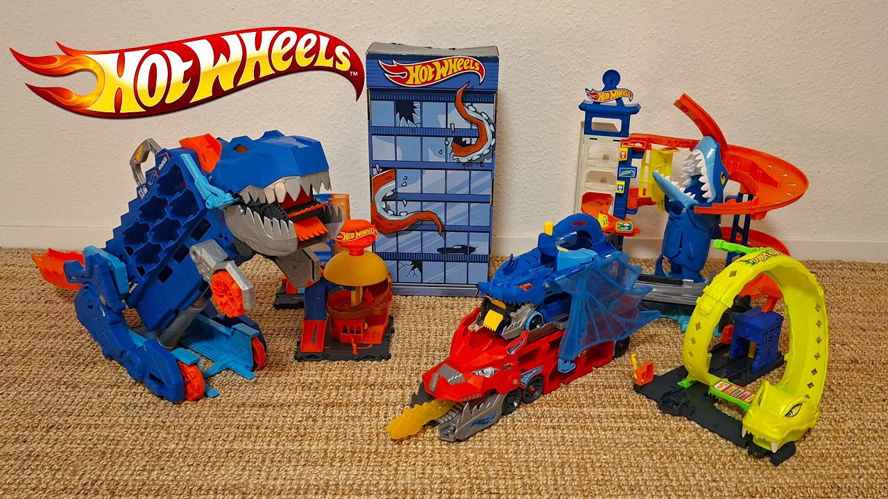 The Hot Wheels Gift Truck Is Under Attack! 🚚🎁