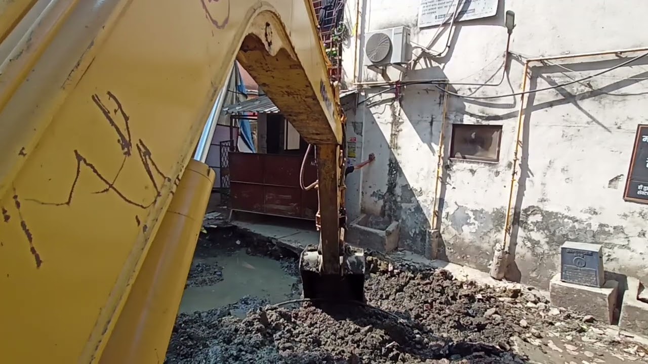 Komatsu pc 71 material shifting 