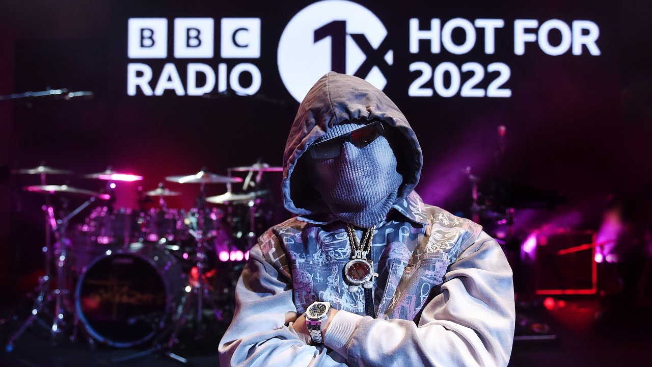 Meekz with The Compozers - More Money - 1Xtra HOT 4 2022