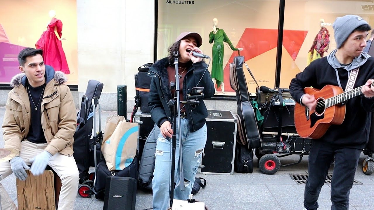 New Busker Mariana joins Marcos and Ryu for Nina Simones 