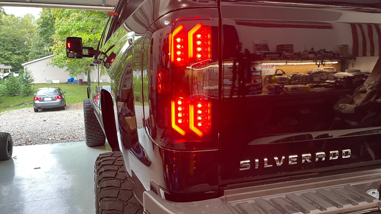Новые светодиодные задние фонари. Полная установка Duramax L5P 2019 года.