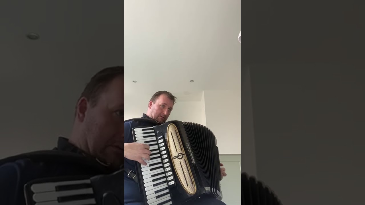 17.21 - Alasdair MacCuish - Own Composition