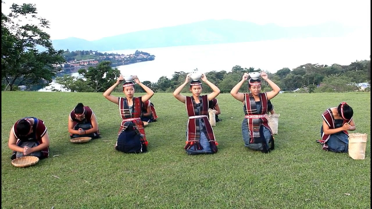 TORTOR KREASI SIHUTUR SANGGUL - OMK PAROKI TOMOK - SAMOSIR
