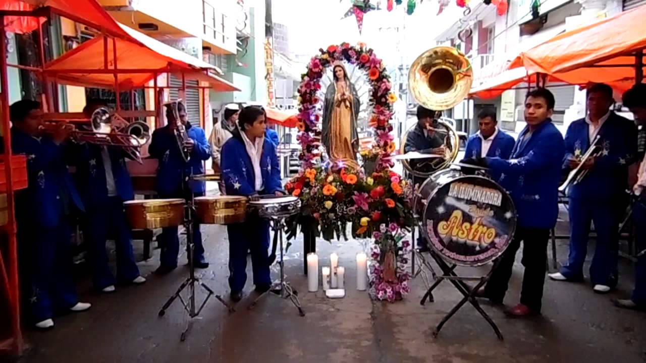 La Guadalupana con la banda Astro