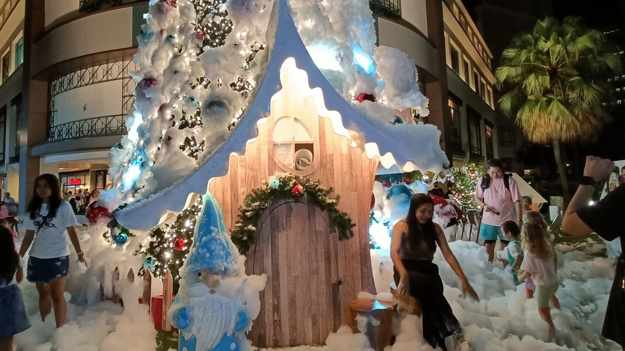 Tanglin mall legendary snow show 🎄🌨️